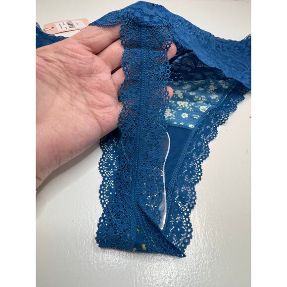 City Chic / HIPS & CURVES Cotton Print Thong - BLUE FLORAL plus size 22/24 NWT - Picture 6 of 11